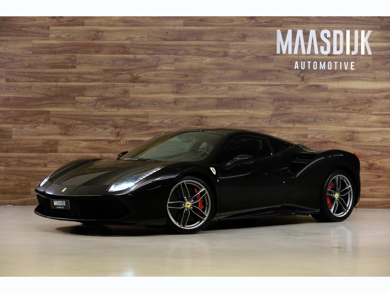 Ferrari 488 3.9 GTB HELE|Akrapovic|Lift|RacingSeats|Carbon|