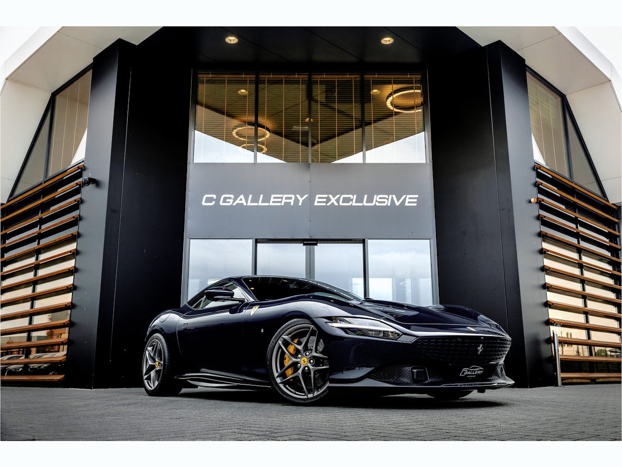 Ferrari Roma 3.9 V8 HELE - Blu Pozzi | Novitec Exhaust | Passenger Displa