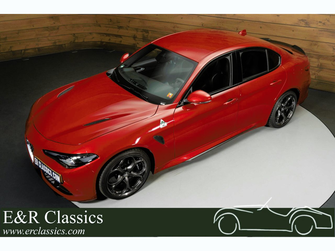 Alfa Romeo Giulia Quadrifoglio Sedan | 2019