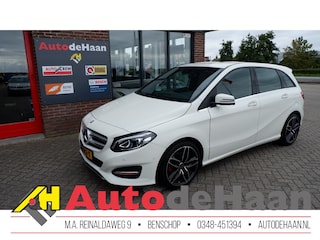 Mercedes-Benz B-klasse 180 Ambition Navi/Cruise/Led/Trekhaak/18"