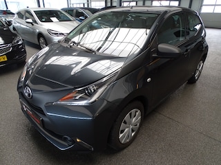 Toyota Aygo 1.0 VVT-i x-fun