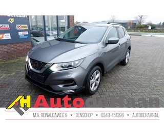 Nissan Qashqai 1.2 N-Connecta Aut./Pano/Navi/Kamera