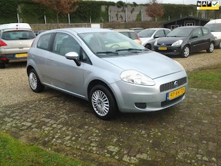 Fiat Punto Grande 1.4 Dynamic Automaat zeer lux,s orgneel NL 100.000 Airco.