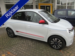 Renault Twingo Z.E. R80 Intens Navigatie Camera Park.sensoren Stoelverwarming Lichtm.velgen