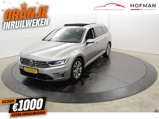 Volkswagen Passat GTE incl winterset Virtual Panodak Leer Camera Trekh