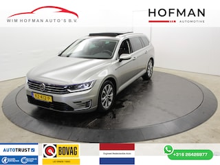 Volkswagen Passat GTE incl winterset Virtual Panodak Leer Camera Trekh