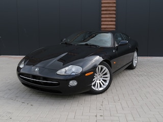 Jaguar XK 4.2 V8 Coupé Xenon Youngtimer