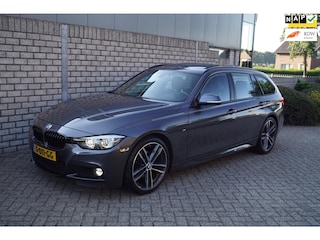 BMW 3-serie Touring 318i M Sport Corporate Lease Autom Leder Panodak Navi Clima 2x PDC LMV NL Auto.