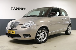 Lancia Ypsilon 1.4 Platino LEER 2e EIGENAAR NETTE AUTO.!!!