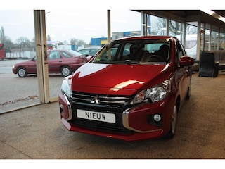 Mitsubishi Space Star Select