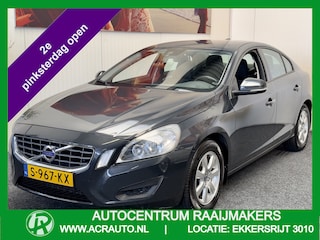 Volvo S60 1.6 T3 KINETIC CRUISE CONTROL CLIMATE CONTROL BLUETOOTH TELEFOON MEDIA VOORBEREIDING PDC  AFN. TREKHAAK ZEER MOOI !! 3010 DEMO