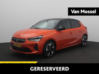 Opel Corsa GS Line 50 kWh | PARKEERSENSOREN ACHTER | DONKER GETINTE RAMEN | APPLE CARPLAY & ANDROID AUTO |