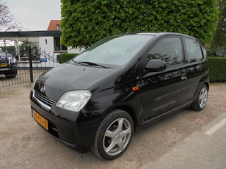 Daihatsu Cuore 1.0-12V Nagano Sport **AIRCO**LM-VELGEN**TREKHAAK**