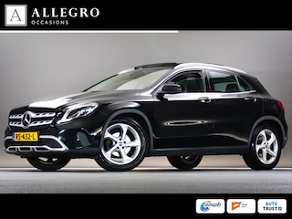 Mercedes-Benz GLA 180 Ambition (SCHUIF-/KANTELDAK, NAVIGATIESYSTEEM, CRUISE CONTROL, BLUETOOTH, BI-XENON, LM-VELGEN 18")
