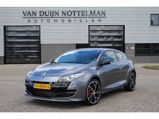 Renault Mégane Coupé 2.0 RS Turbo 250 / Leer / Recaro / Bi-Xenon / 19 Inch / N.A.P.