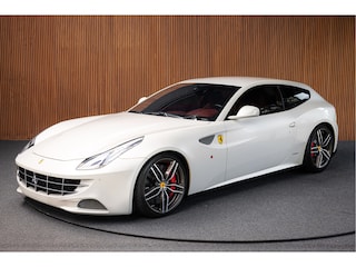 Ferrari FF 6.3 V12 | Carbon | Camera | Lift | Passenger display | Nieuwstaat |