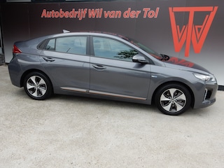 Hyundai Ioniq COMFORT EV | ADAPT. CRUISE | CLIMA | NAVIGATIE | CAMERA | 1e EIG | APK 06-2026!!