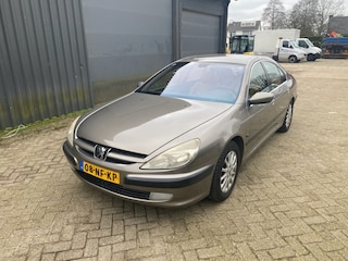 Peugeot 607 2.0-16V PACK