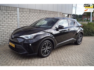Toyota C-HR 1.8 Hybrid Bi-Tone Autom Leder Stoelverw Navi Camera Clima Apple Carplay 2x PDC Dodehoek Botswaarschuwing LMV ENZ.