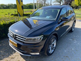 Volkswagen Tiguan 2.0 TSI 132 kW 4Motion Highline Pano / HUD / Leder