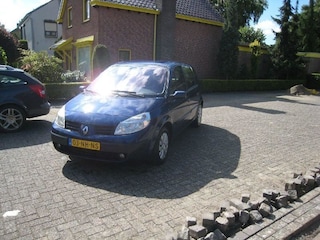 Renault Scénic 1.6-16V Expression Luxe