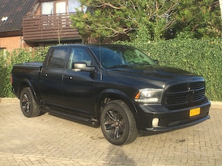 Dodge Ram 1500 5.7 V8 4x4 Crew Cab 5'7 Sport Prins LPG, lage bijtelling eerste eigenaar, NAP, kicker soundsystem EBC remmen, gereviseerde achteras, volledige onderhoudshistorie