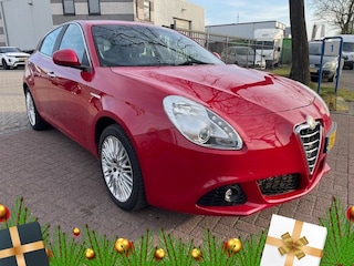 Alfa Romeo Giulietta 1.6 JTDm 5deurs Progression Airco/ECC,Cruisecontrol