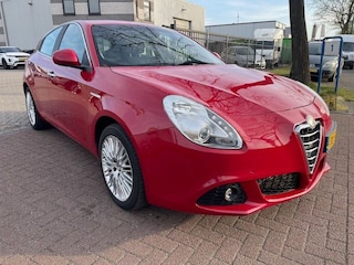 Alfa Romeo Giulietta 1.6 JTDm 5deurs Progression Airco/ECC,Cruisecontrol