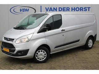 Ford Transit Custom 290 2.0-105pk TDCI L2H1 Trend. Nette Ford Custom in de verlengde uitvoering, deze wagen kan u nog jaren tot dienst zijn. Airco, navigatie, telefoonvoorb., voorraamverwarming, lane assist, parkeersensoren v+a, camera, trekhaak, metallic lak, 3-zits etc.
