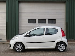 Peugeot 107 1.0-12V XS