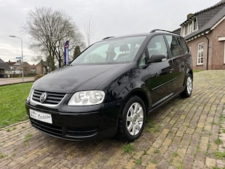 Volkswagen Touran 1.6 Optive Airco/Cruise/Parkeersensor achter