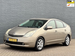 Toyota Prius 1.5 VVT-i Business Edition/AUT/NAVI/PDC