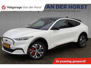 Ford Mustang Mach-E 75kWh/269pk AWD Premium AUTOMAAT volledig ELEKTRISCH ! Fabrieksgarantie t/m 01-03-2027 ! Vierwielaandr., stoel-, stuur- en voorraamverwarming, technologie pakket II, panoramadak, navigatie, telefoonvoorb., winterpakket, parelmoer wit metallic, etc etc
