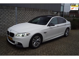 BMW M550D X Drive Autom Schuifkdak Leder Navi Camera Head-Up Adaptieve Soft Close Cruise Clima Xenon 2x PDC LMV ENZ.