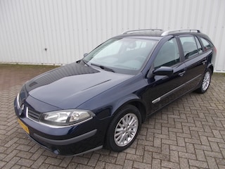 Renault Laguna Grand Tour 2.0-16V Business ( APK KEURING BIJ AFLEVERING! )