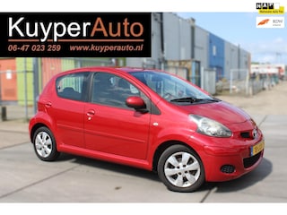 Toyota Aygo 1.0-12V Aspiration Red 5 DRS AIRCO nette dealer onderhouden toyota