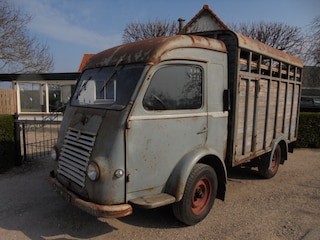 Renault Voltigeur 1960 Benzine **SCHUURVONDST**FOODTRUCK**VINTAGE CAMPER**