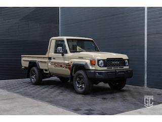 Toyota Land Cruiser GRJ79 Single Cab LX-Z A/T