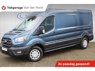 Ford Transit 350 2.0-130pk TDCI L3H2 Trend. Net ingereden, uit voorraad leverbaar ! Volautm. airco, metallic lak, lane- en side assist, adaptive cruise, navigatie by Apple carplay/Android auto cntrl, bijrijdersbank, USB aansluiting etc.