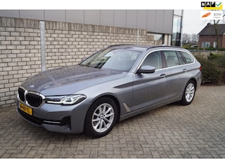 BMW 5-serie Touring 520i Business Edition Plus Autom Leder Sportst Laser LED Kopl Navi Camera Clima Cruise 2xPDC LMV ENZ NL Auto.