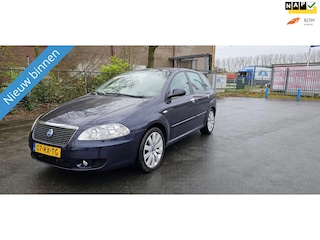 Fiat Croma 2.2-16V Emotion