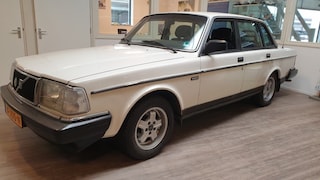 Volvo 240 2.3 DL   US version