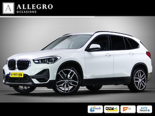 BMW X1 SDrive 18i High Executive Edition (HEAD-UP DISPLAY, TREKHAAK AFNEEMBAAR, NAVIGATIE PROFESSIONAL, STOELVERWARMING, AIRCO)