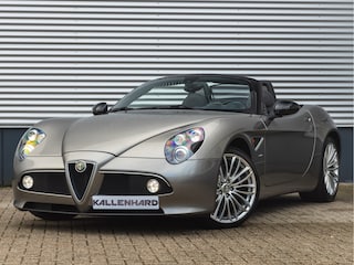 Alfa Romeo 8C 4.7 V8