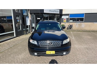 Infiniti FX 35 Youngtimer