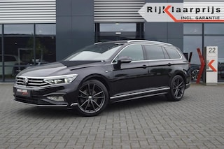 Volkswagen Passat 1.5 TSI DSG R-Line / Panodak / Leer /19LM /Camera/ Virtual dashb