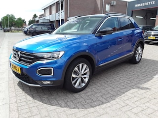 Volkswagen T-Roc 1.6 TDI STYLE Business / NAVI / TREKHAAK