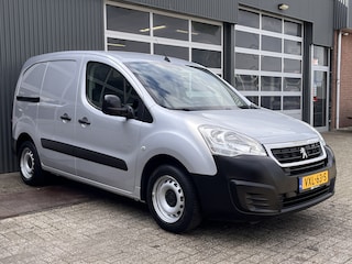 Peugeot Partner 120 1.6 HDi 75pk 10x voorradig Marge Airco Btw / Bpm vij Cruise controle Parkeerhulp achter Navigatiesysteem Dealer onderhouden Euro 6 Ex overheid Bpm en btw vrij voor particulier gebruik!! Marge
