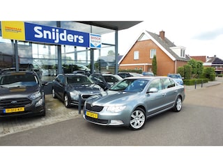 Skoda Superb 1.8 TSI Elegance TREKHAAK/NAVI/PDC