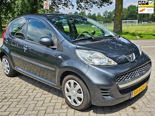 Peugeot 107 1.0-12V XS 2e eigenaar airco cv op afs elektrische ramen lage km